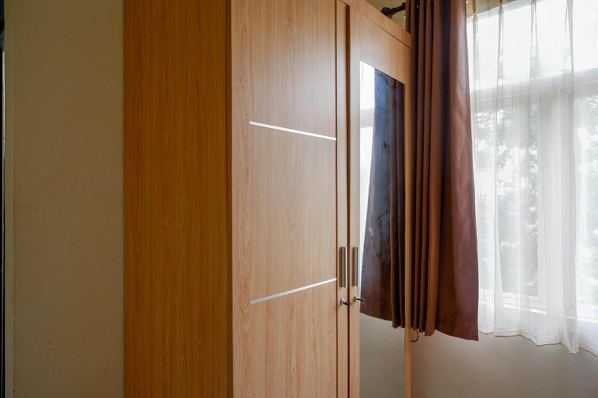 Reddoorz Syariah Near Purwosari Train Station Hotell Solo Exteriör bild