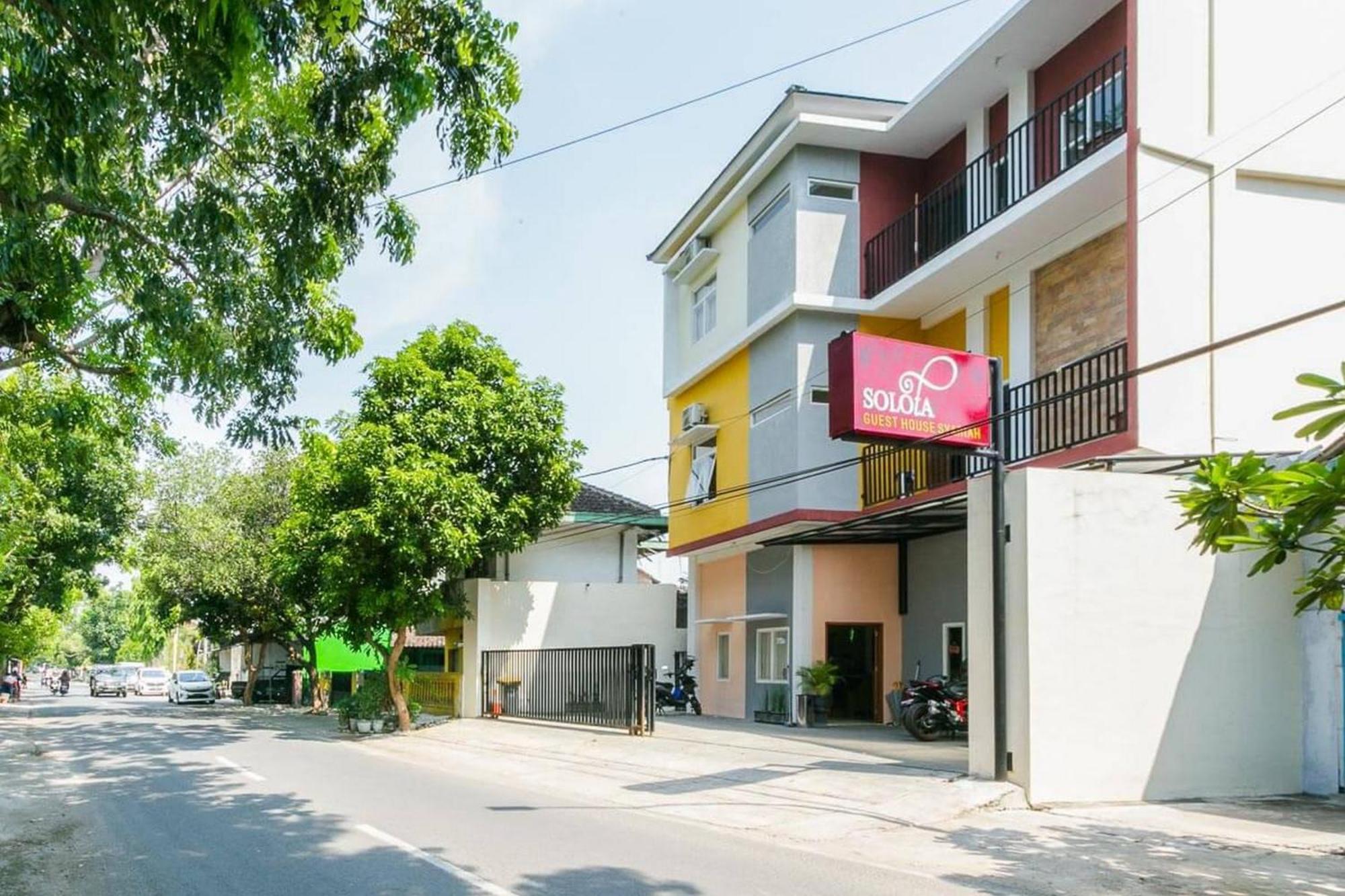 Reddoorz Syariah Near Purwosari Train Station Hotell Solo Exteriör bild