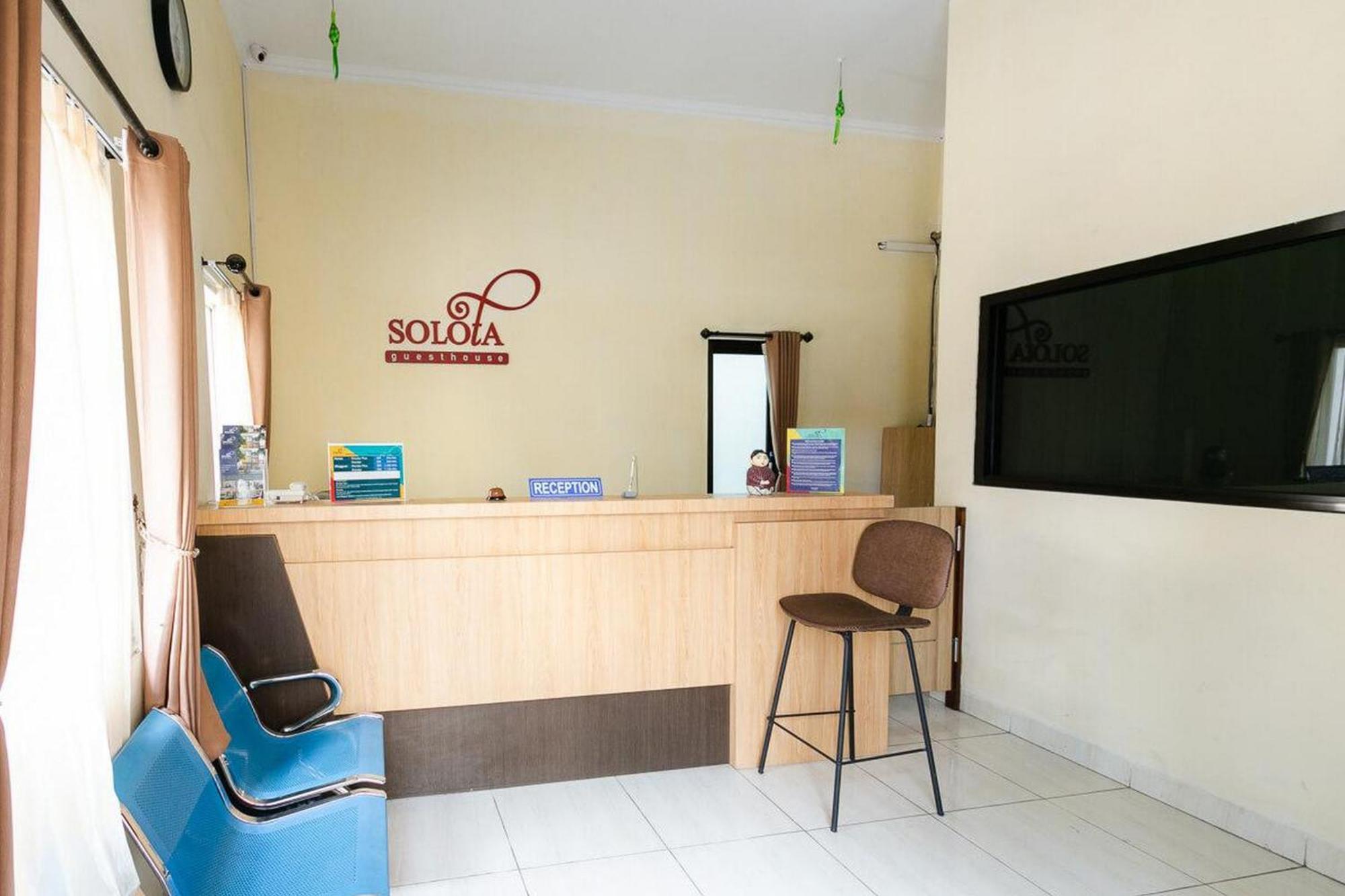 Reddoorz Syariah Near Purwosari Train Station Hotell Solo Exteriör bild